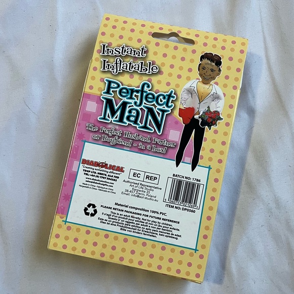 Instant Inflatable Perfect Man Gag Gift - Picture 2 of 3